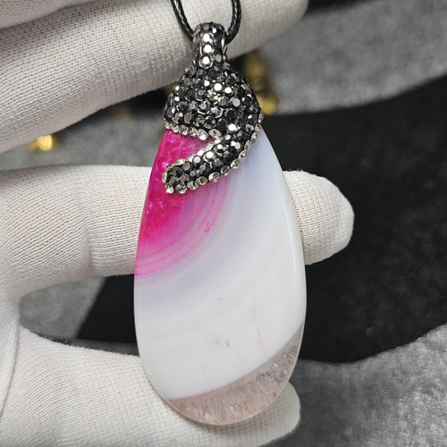 آویز درشت سنگ عقیق سلیمانی معدنی .کد 32795